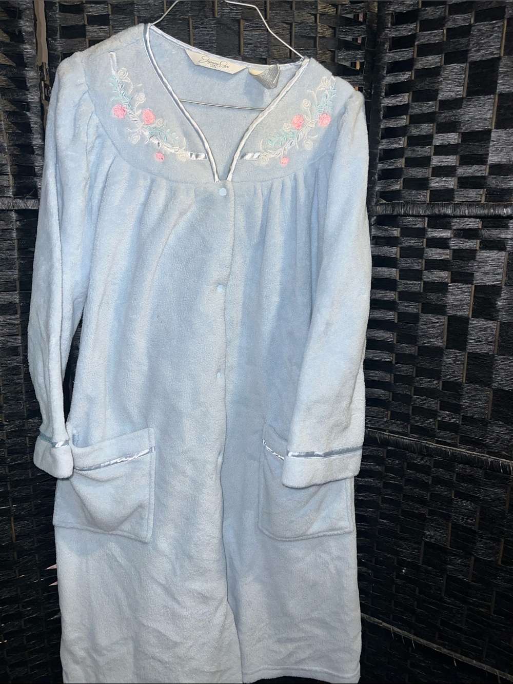 Jasmine intimate, petite small Light Blue Embroidered Fleece bottom up robe
